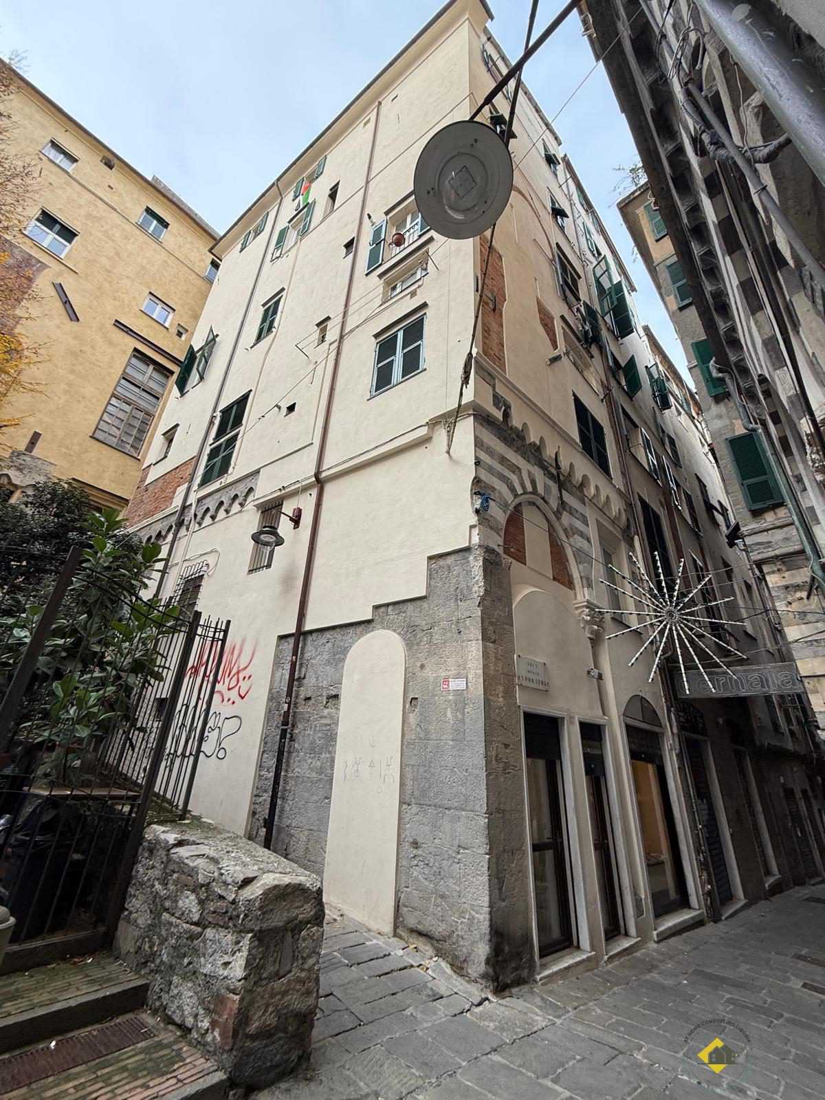 Appartamento Vico Squarciafico, Genova