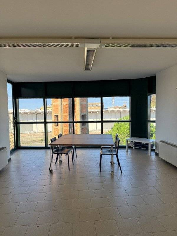 Ufficio, Livorno