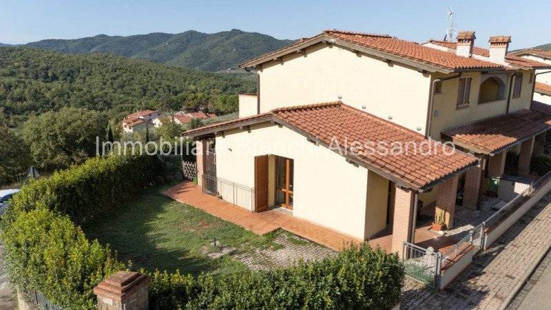 Casa Bi - Trifamiliare Le Corti, Rignano sull'Arno