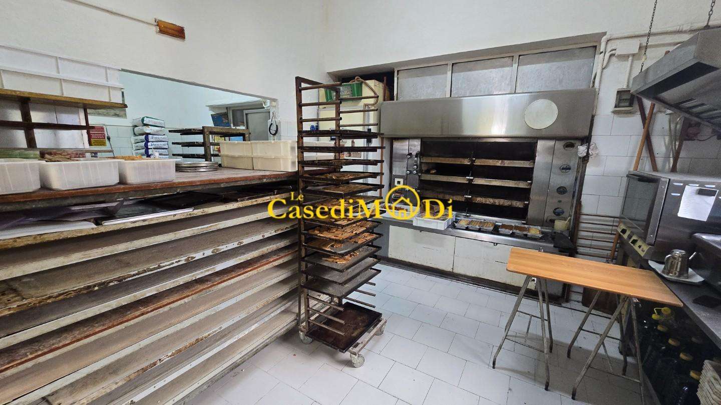 Attività  commerciale A. Pannocchia, Livorno
