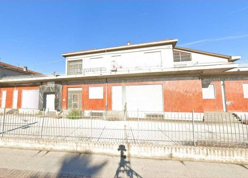 Capannone Via delle Langhe, 23, Mondovì