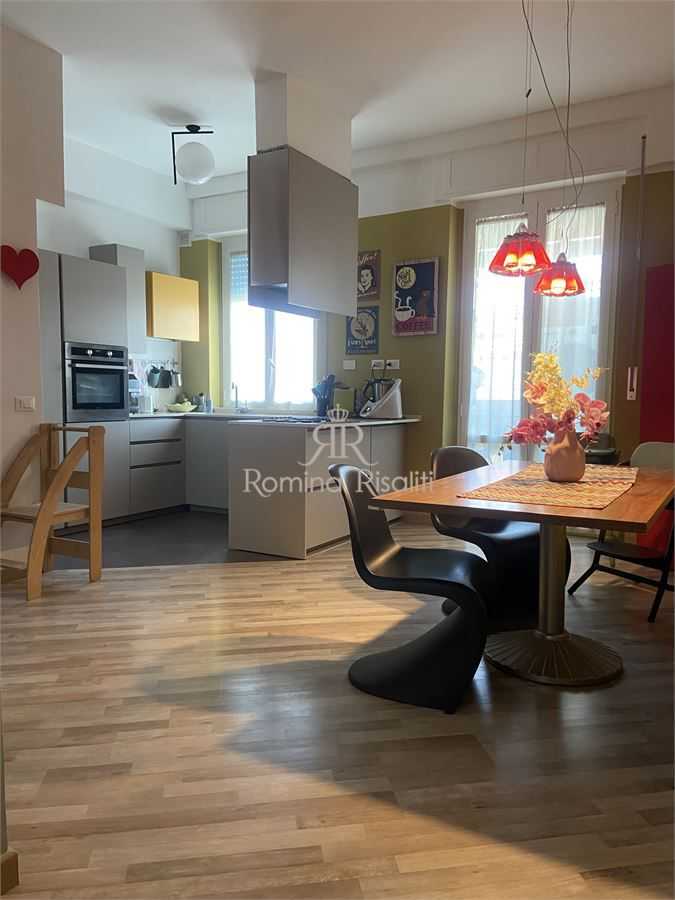 Appartamento Via Carlo Meyer, 49, Livorno