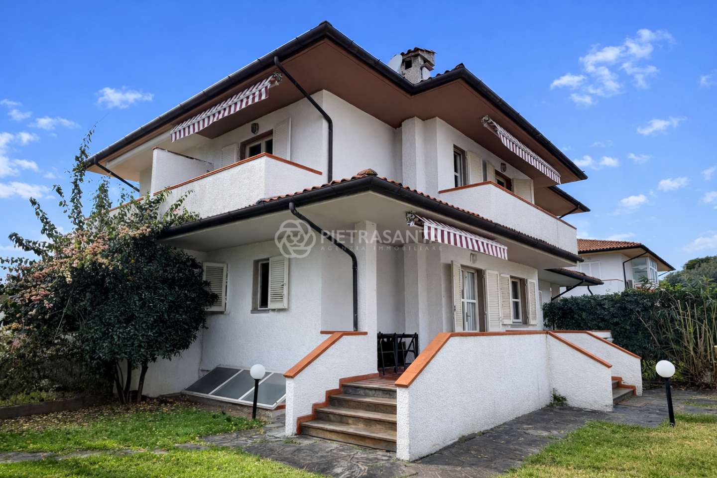 Villa di Pietrasanta, Pietrasanta