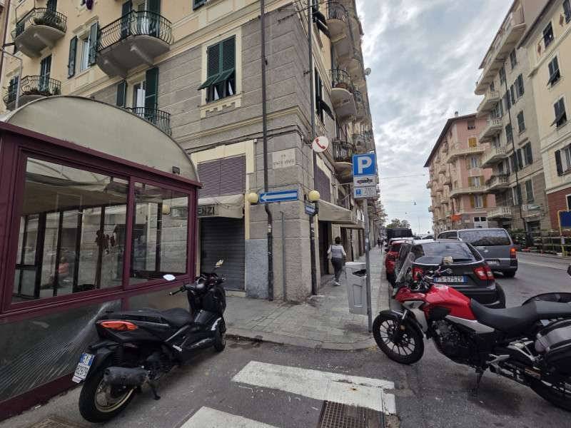 Negozio Centro, Savona