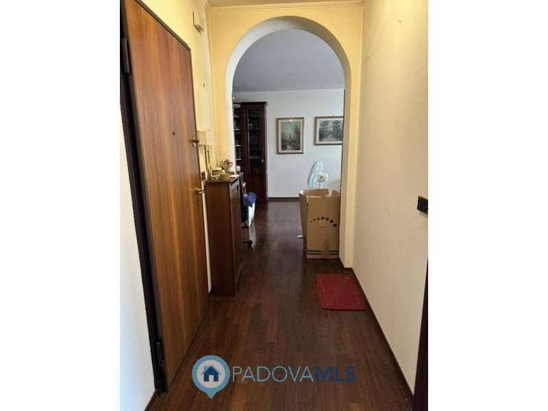 Appartamento Via Alessandro Manzoni, 31, Montegrotto Terme