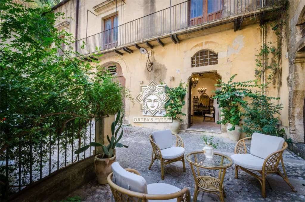 Appartamento centro storico, Noto