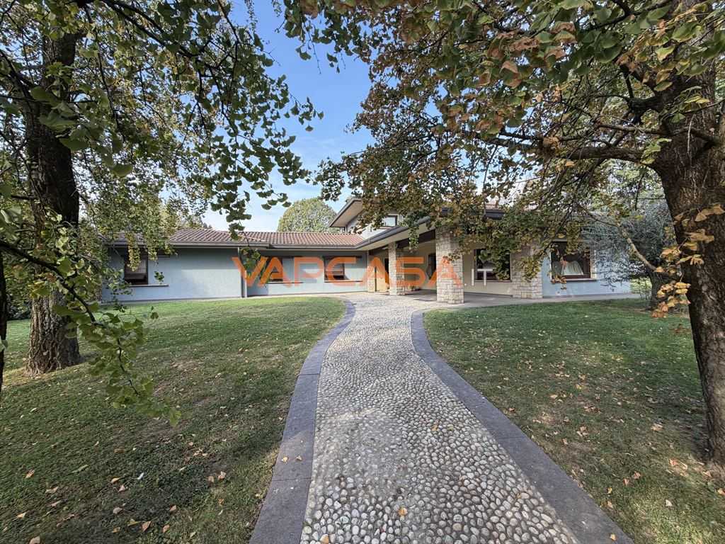 Villa via gramsci, Cividate al Piano