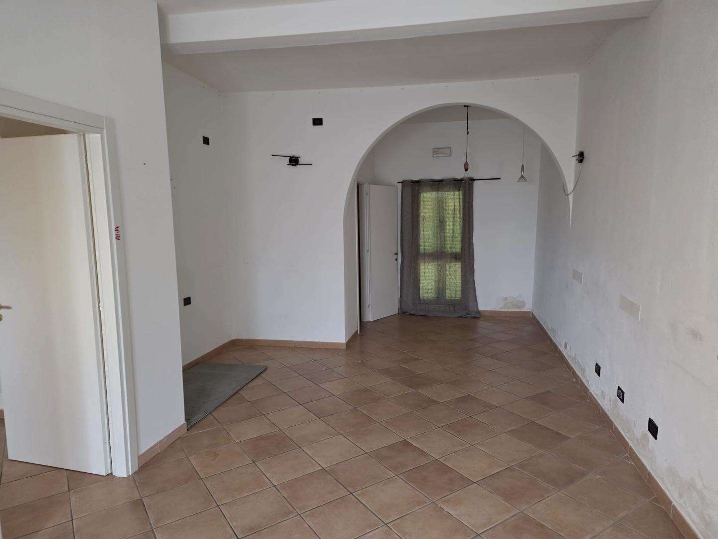 Locale commerciale Via S. Donato,, Santa Maria a Monte