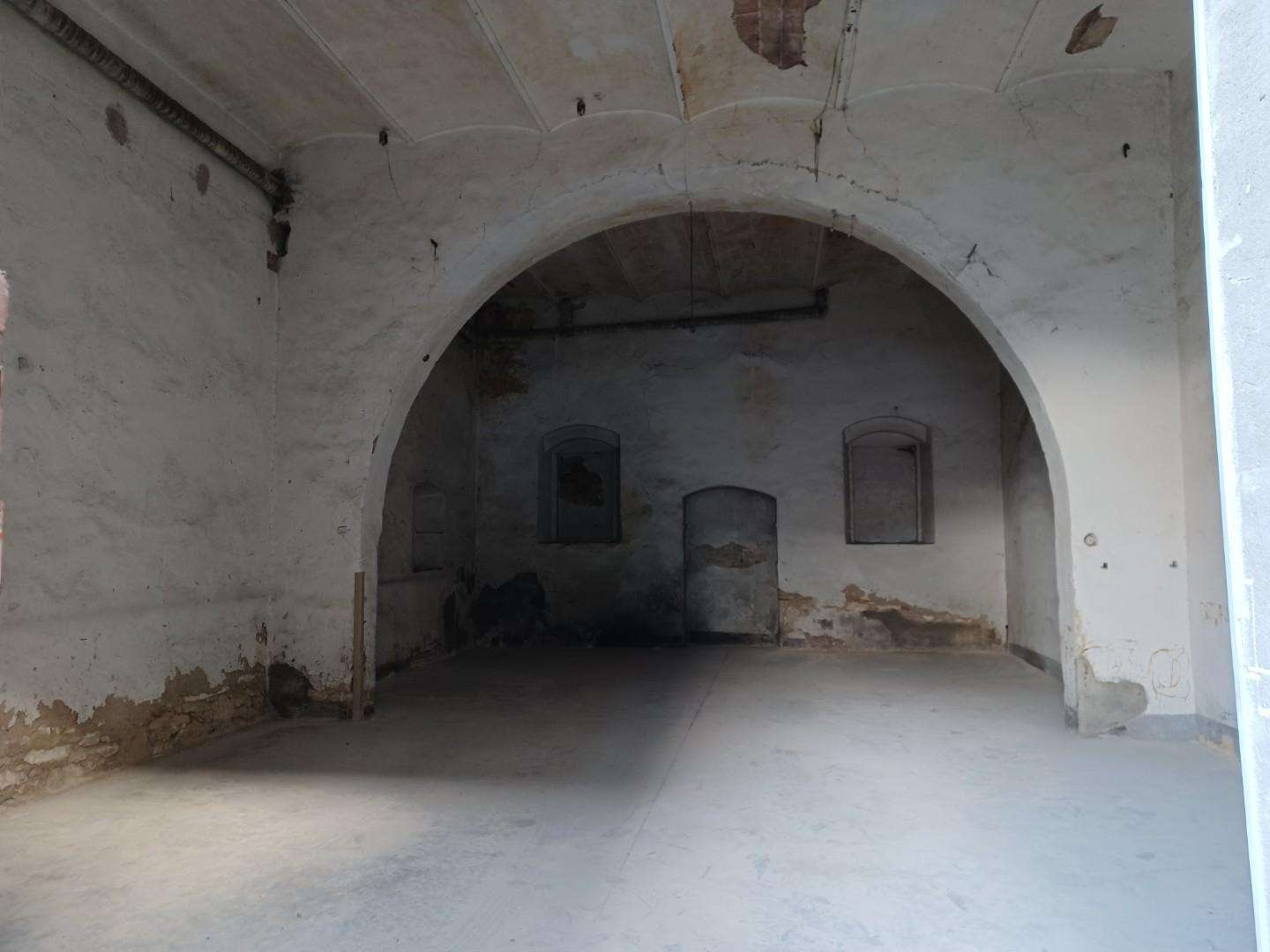 Box - Garage - Posto Auto Via Ferdinando Livini,  53034, Colle di Val d'Elsa