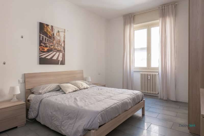 In camera singola Via Felice Casati, 38, Milano