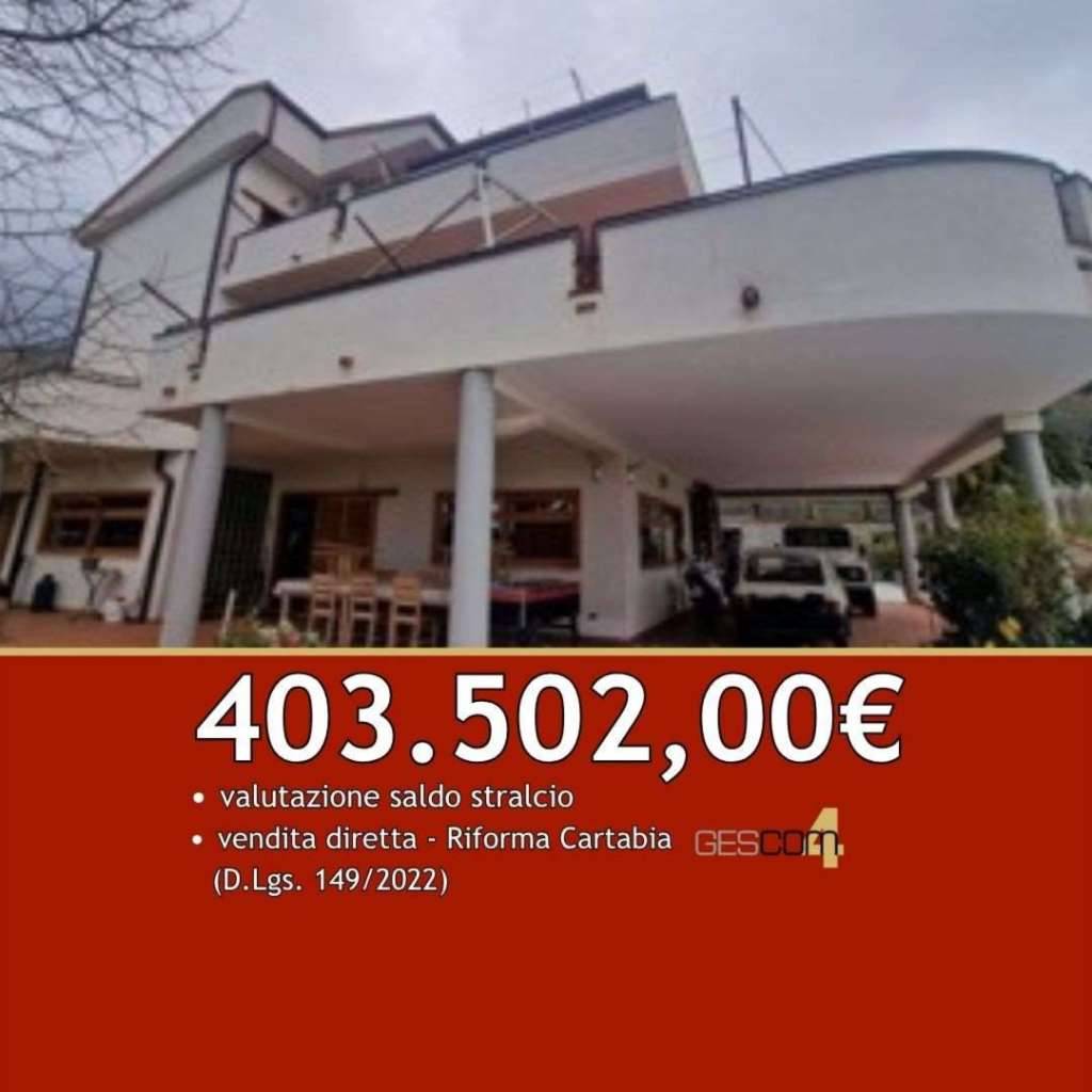 Villa, Salerno