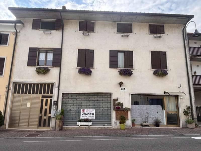 Palazzo - Stabile Badia Calavena - Centro, Badia Calavena
