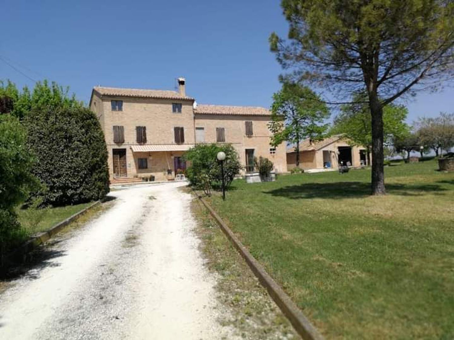 Casa indipendente, Treia
