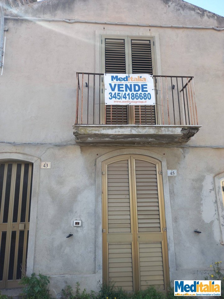 Casa indipendente Via del Mandorlo, Milazzo