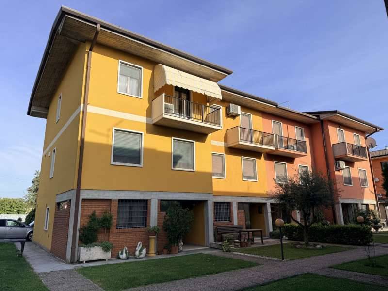 Casa Bi - Trifamiliare Via Cavour, Vigasio