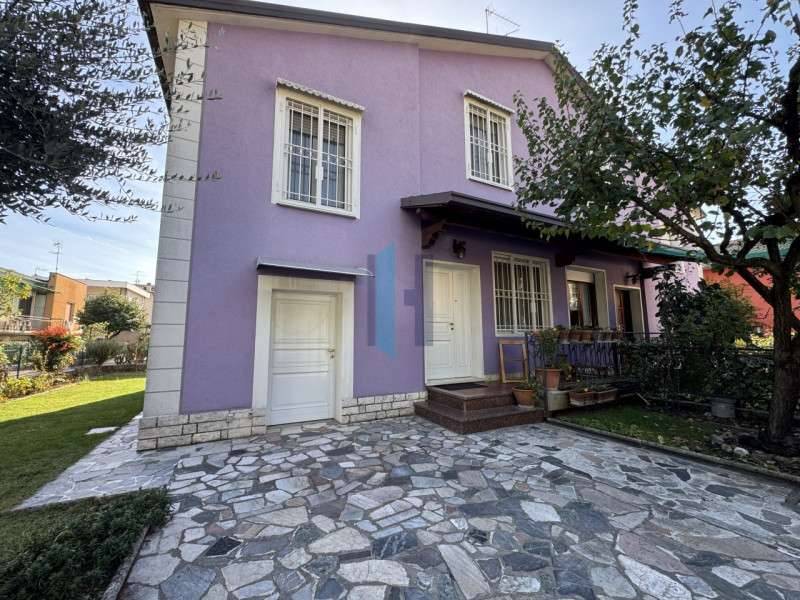 Casa Bi - Trifamiliare Villaggio Violino, Brescia