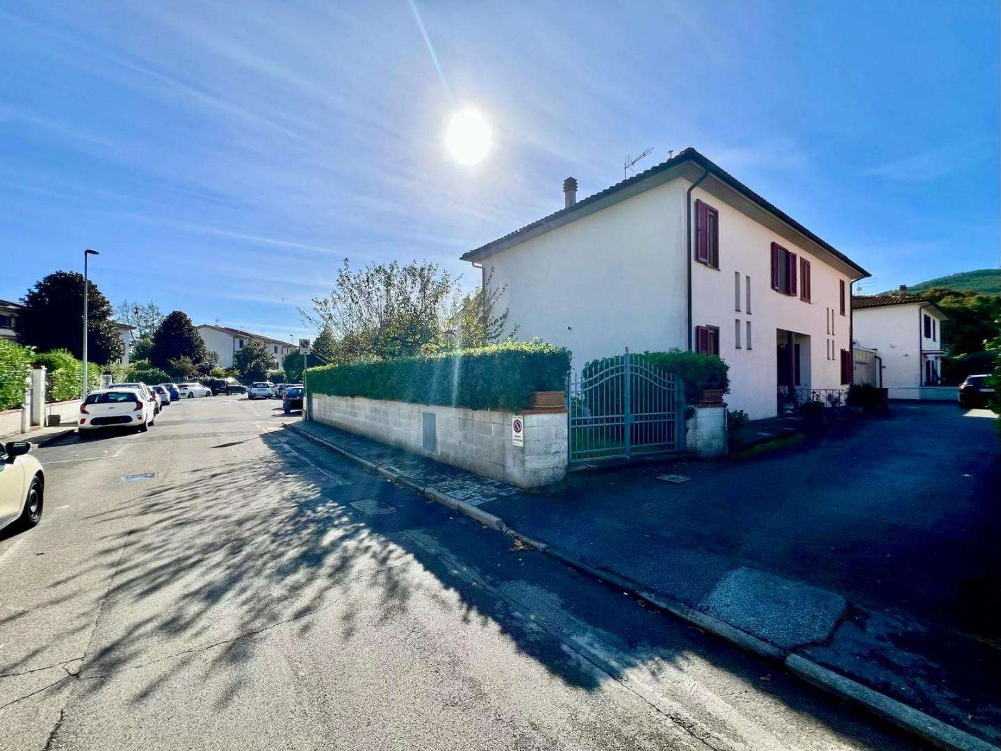 Casa Bi - Trifamiliare Via Giotto,, Vicopisano
