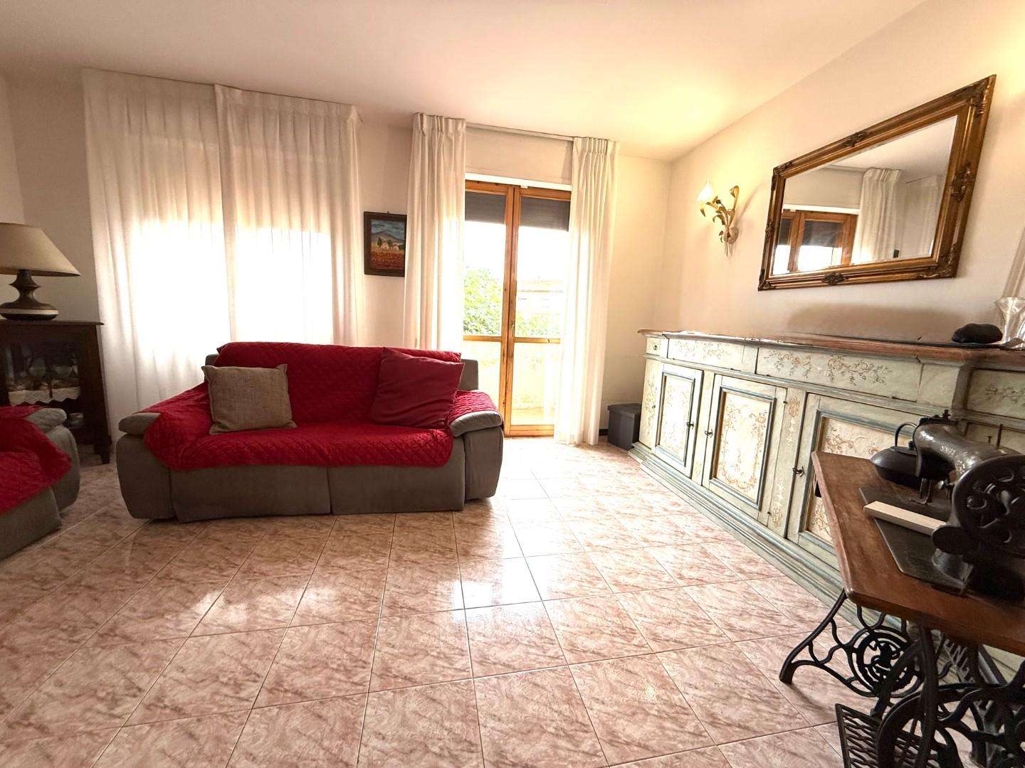 Villetta a schiera, Calcinaia