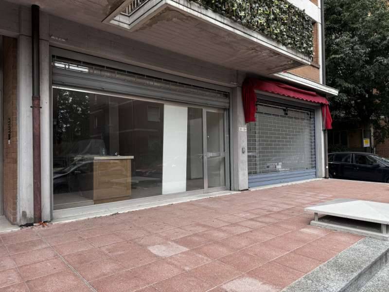 Negozio Ospedale, Parma