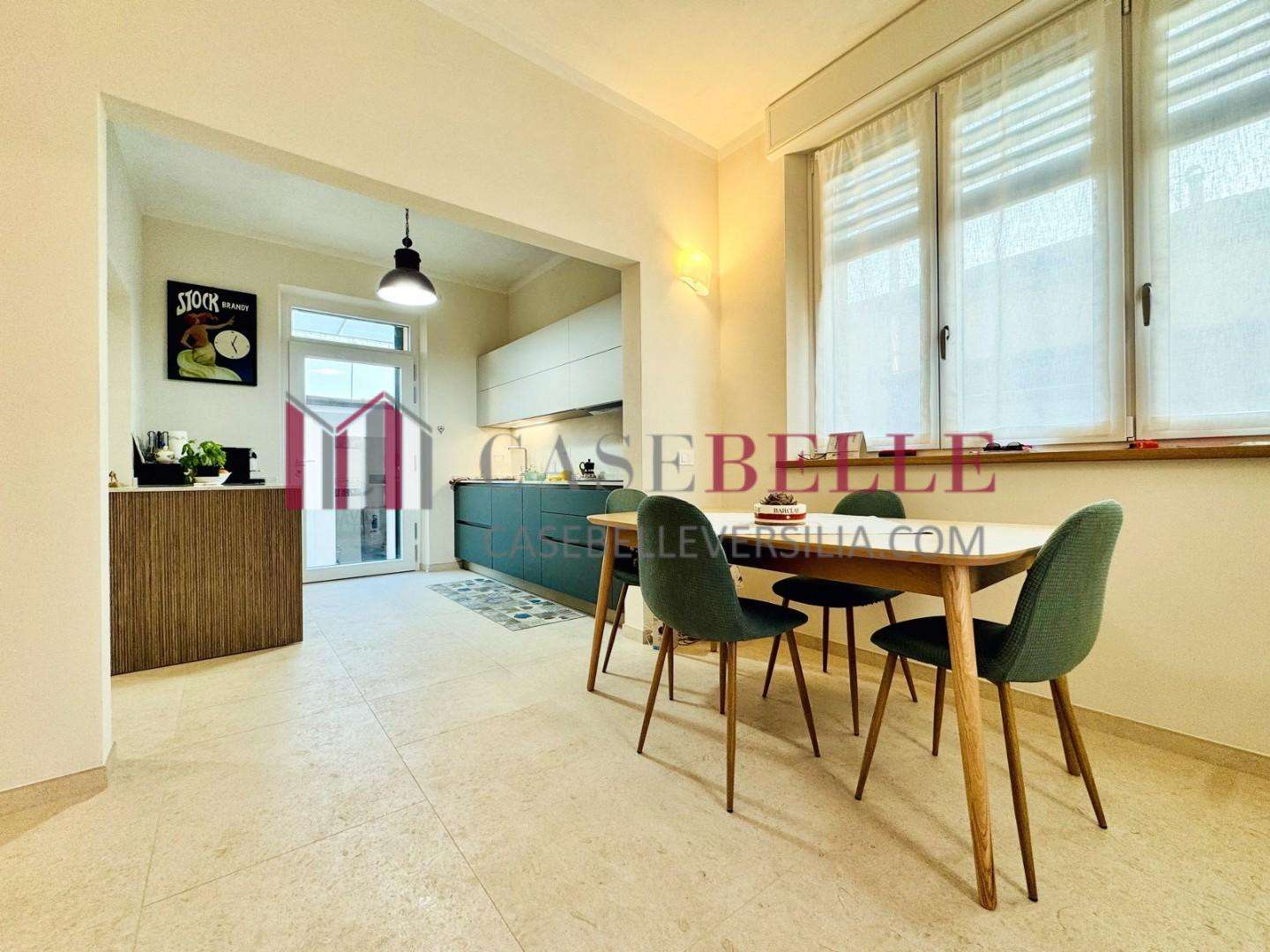 Casa Bi - Trifamiliare Via Roma Capitale,  108, Camaiore