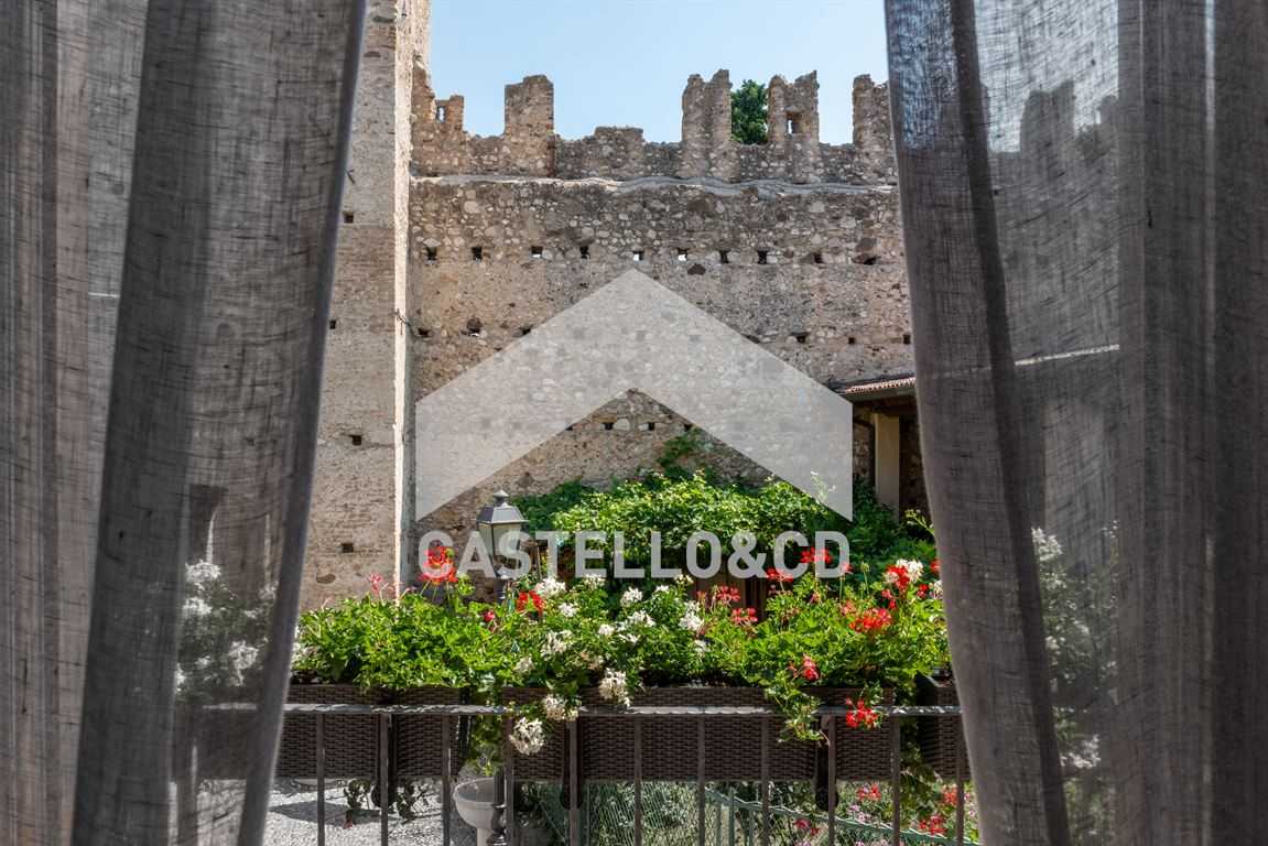 Appartamento via castello seconda, Moniga del Garda