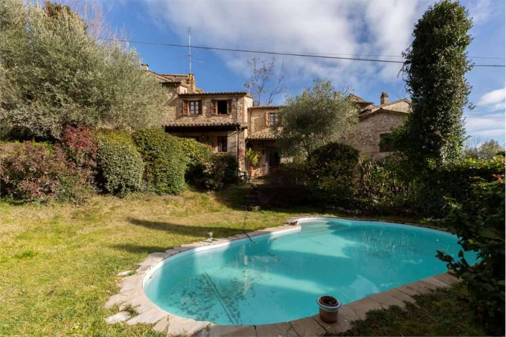 Rustico Camerata, Todi