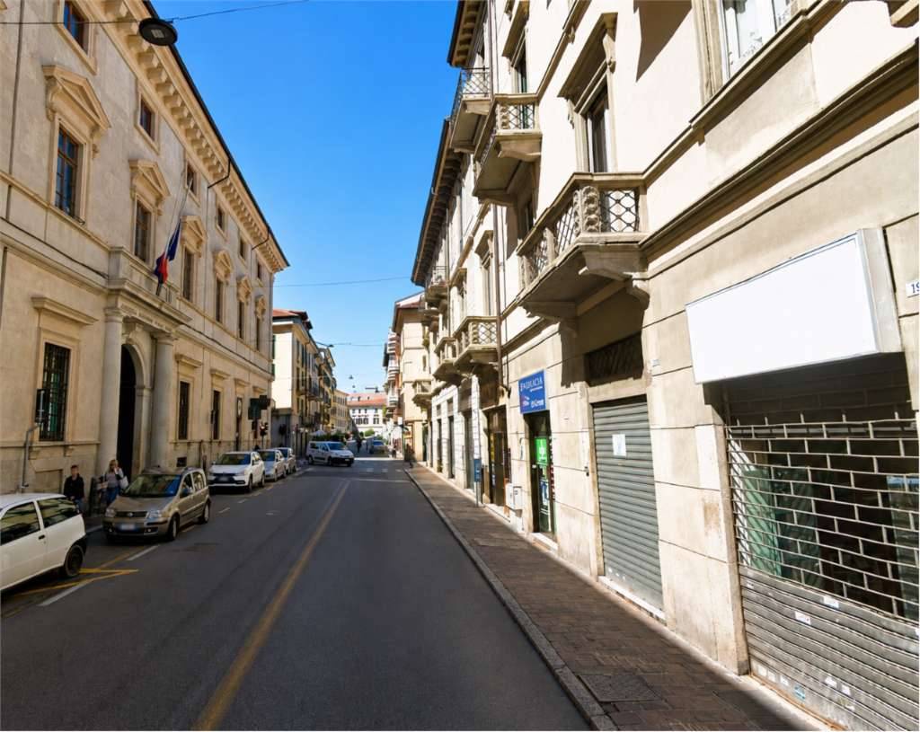 Negozio Centro, Novara