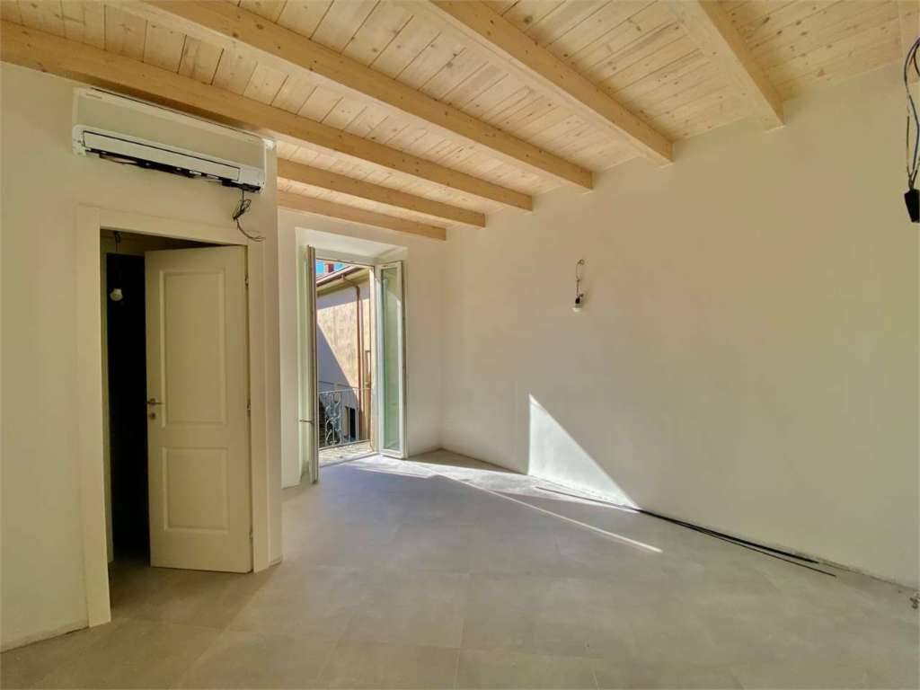 Appartamento Via Molteni, Sirone