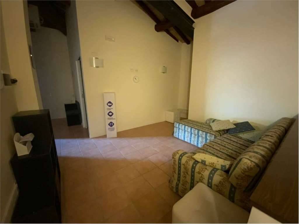 Ufficio, Spoleto