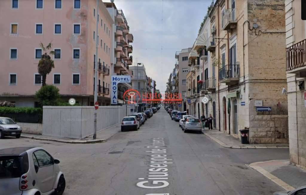 Box - Garage - Posto Auto Centro, Trani
