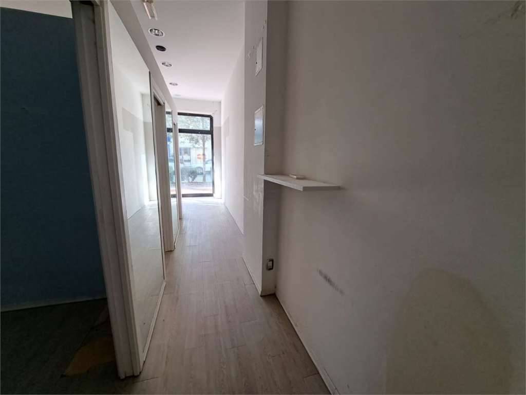 Negozio Viale della Libertà, 51, Livorno