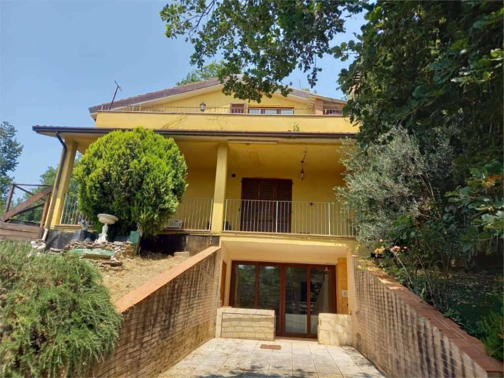Villa Strada del Sole, Magione