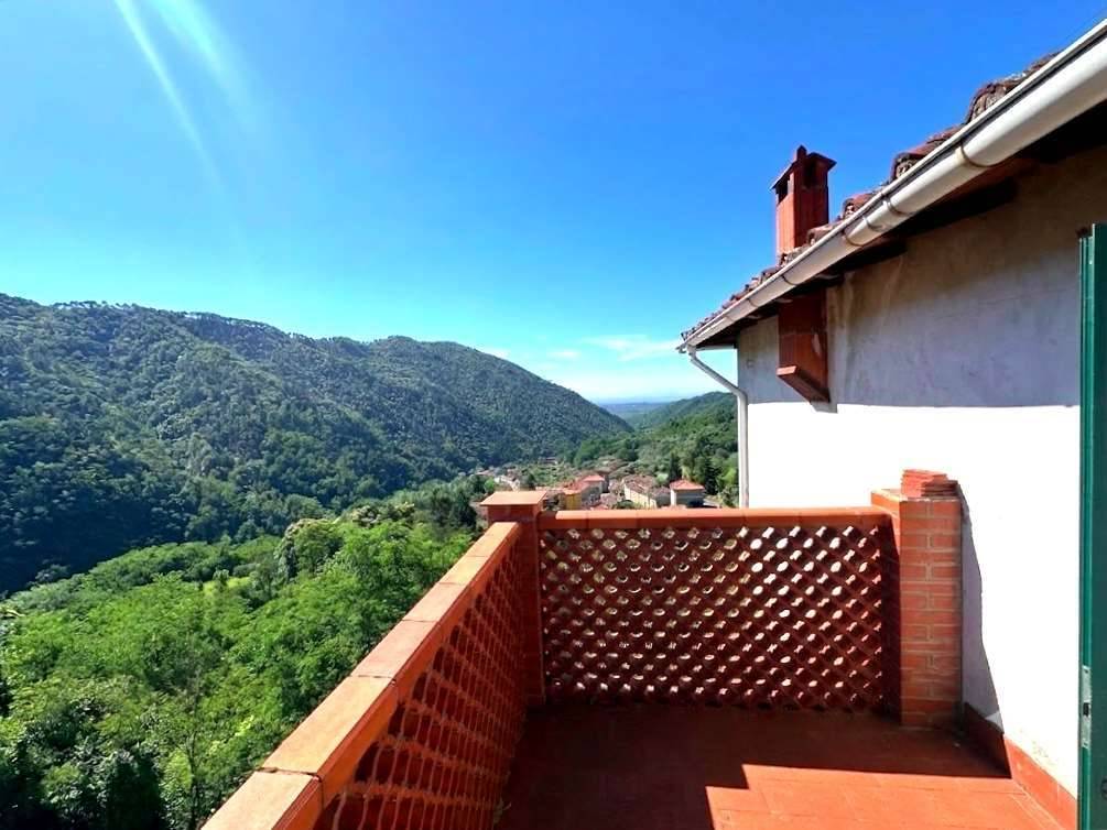 Casa indipendente, Villa Basilica