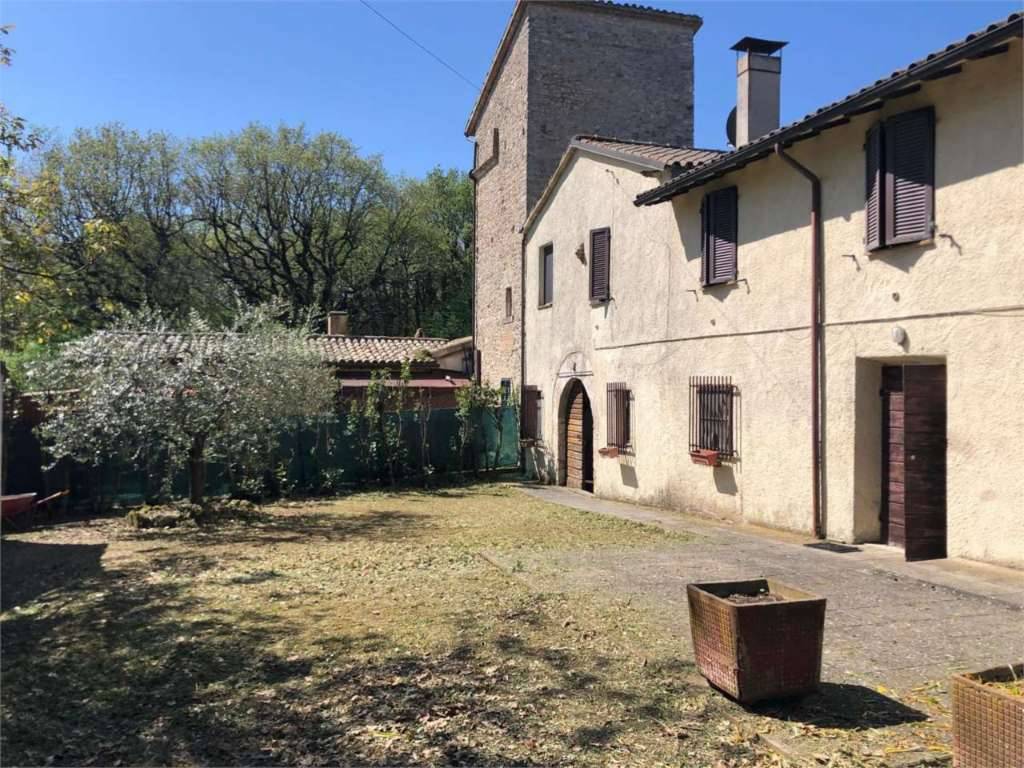 Rustico Grutti, Gualdo Cattaneo