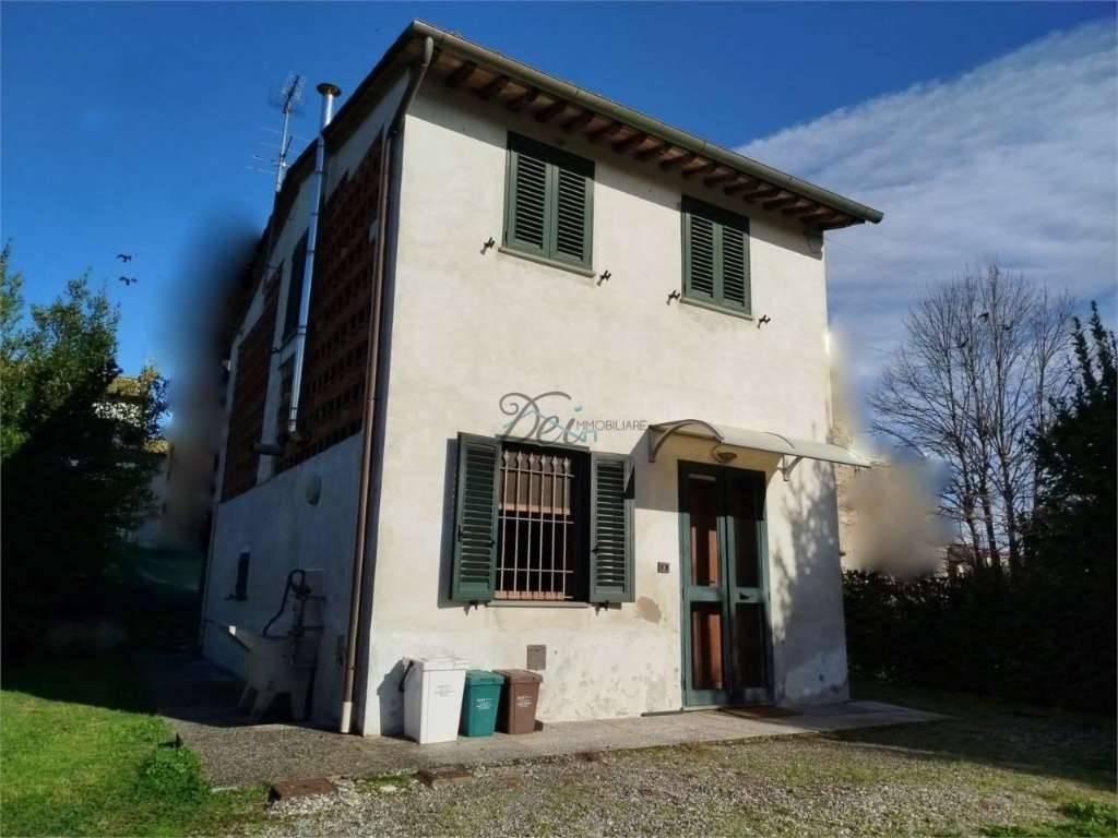 Casa indipendente Tassignano, Capannori
