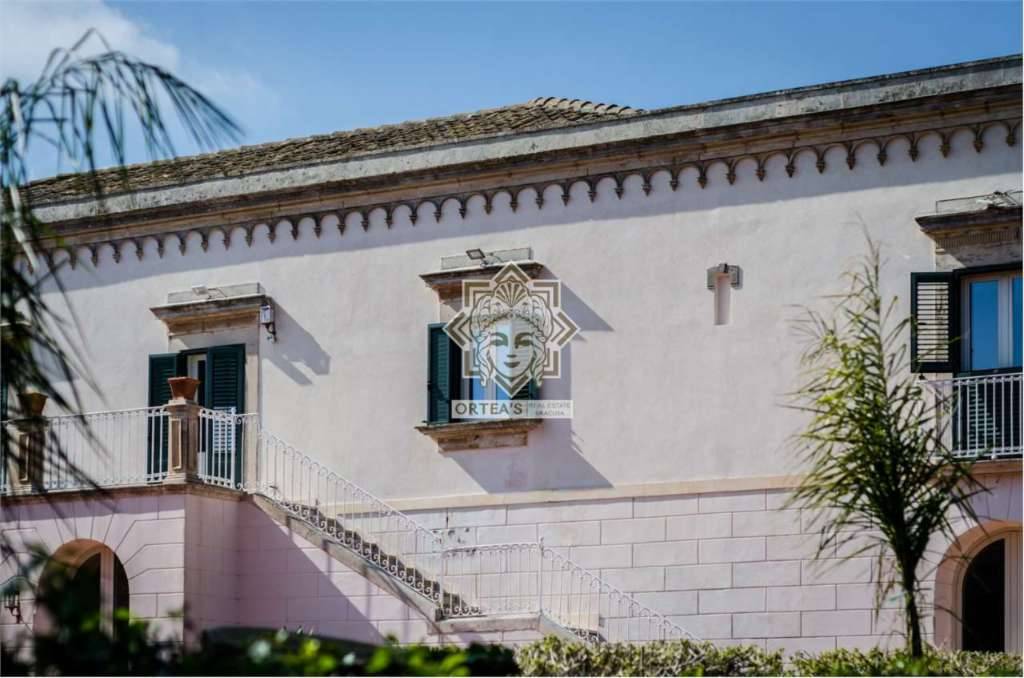 Villa Isola, Siracusa