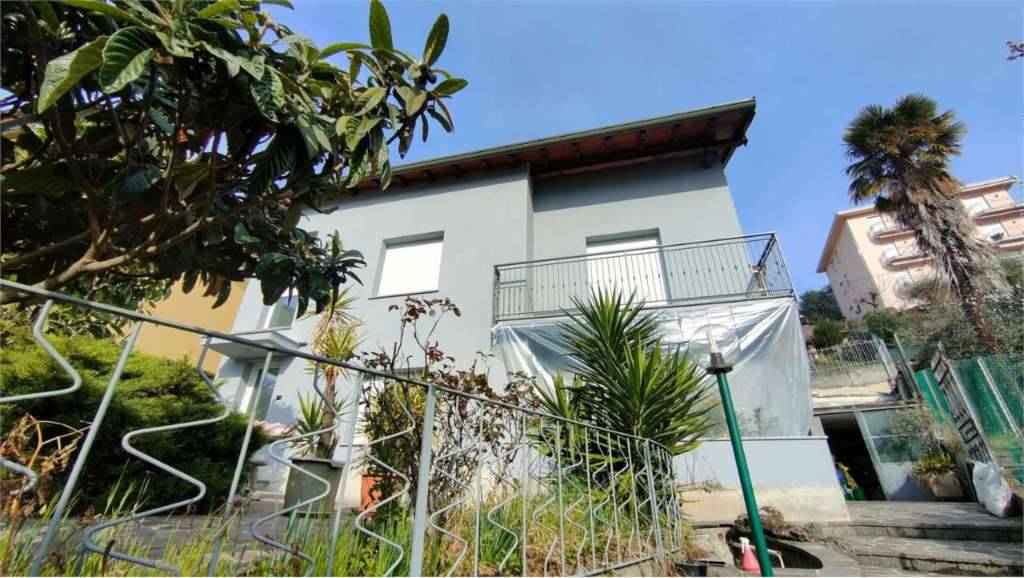 Casa indipendente Via Don Carlo Rosa, Calolziocorte