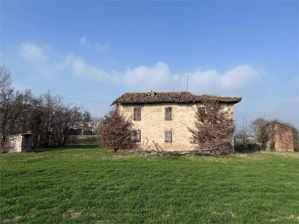 Rustico Frazione Castellina San Pietro, 35, Soragna