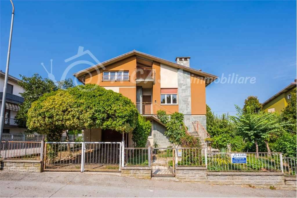 Casa indipendente Felegara, Medesano