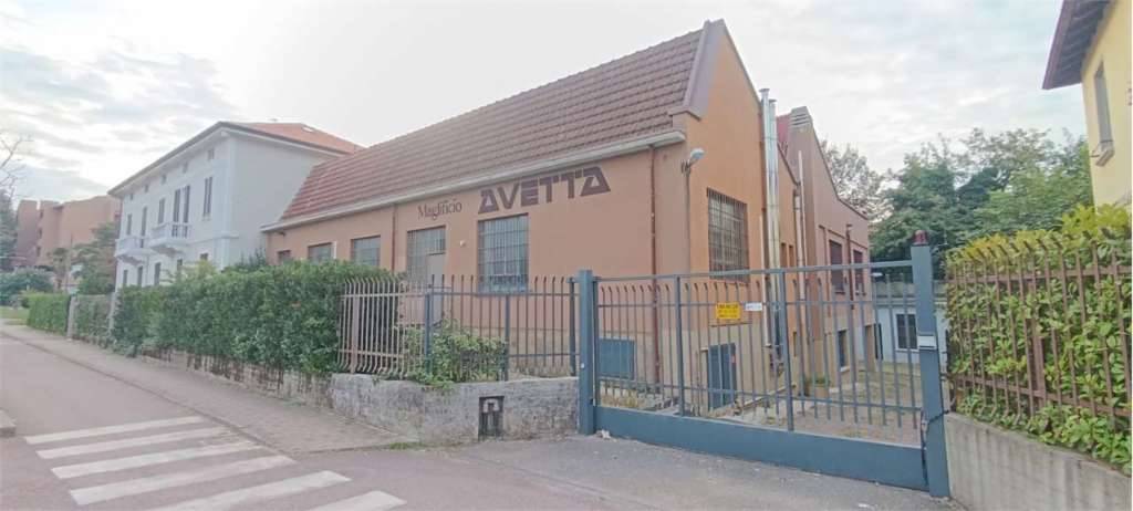 Negozio Via Roma, Paderno d'Adda