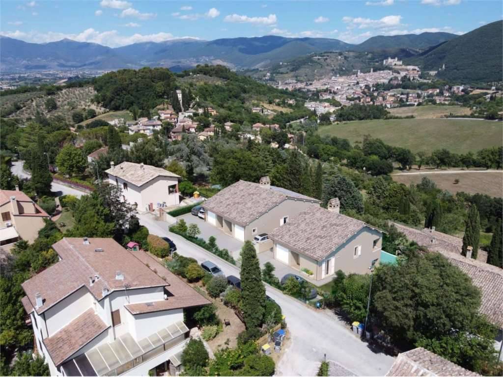 Appartamento Via don Guerrino Rota, Spoleto