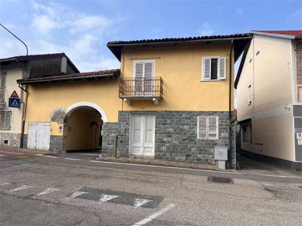 Rustico Via Roma, 12, Berzano di San Pietro