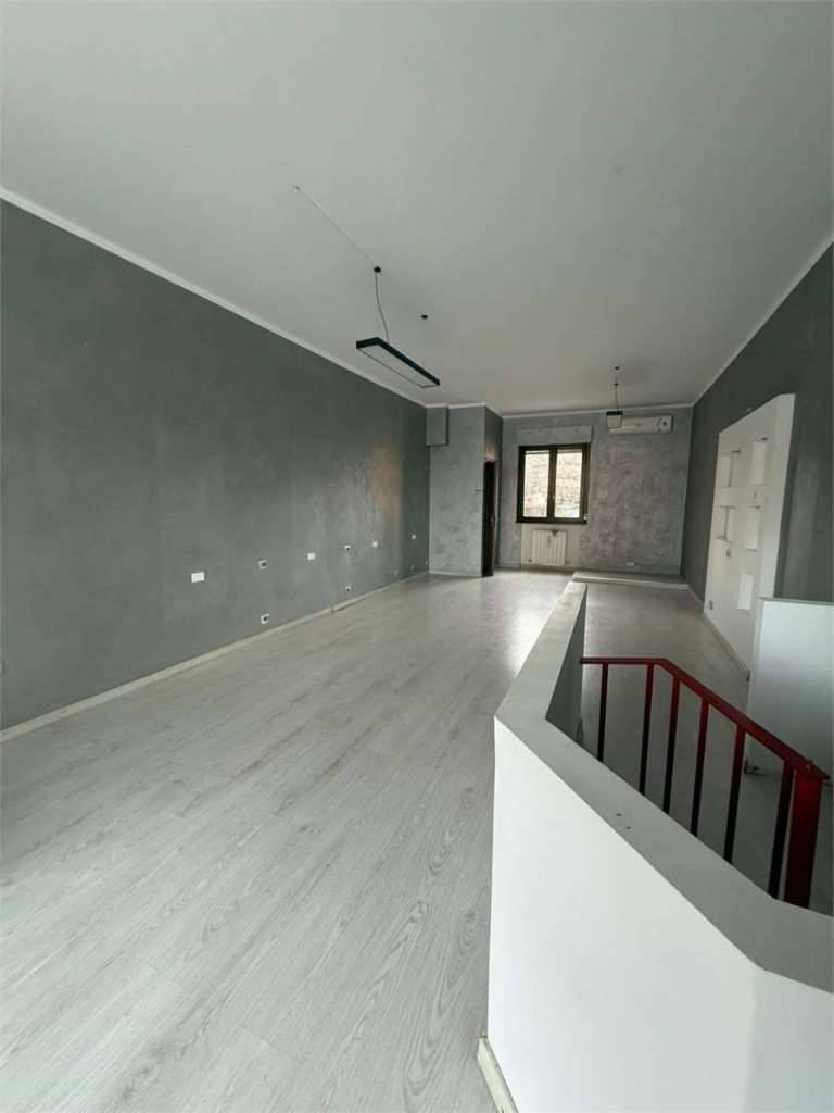 Negozio Via Olma, 12, Sala Baganza