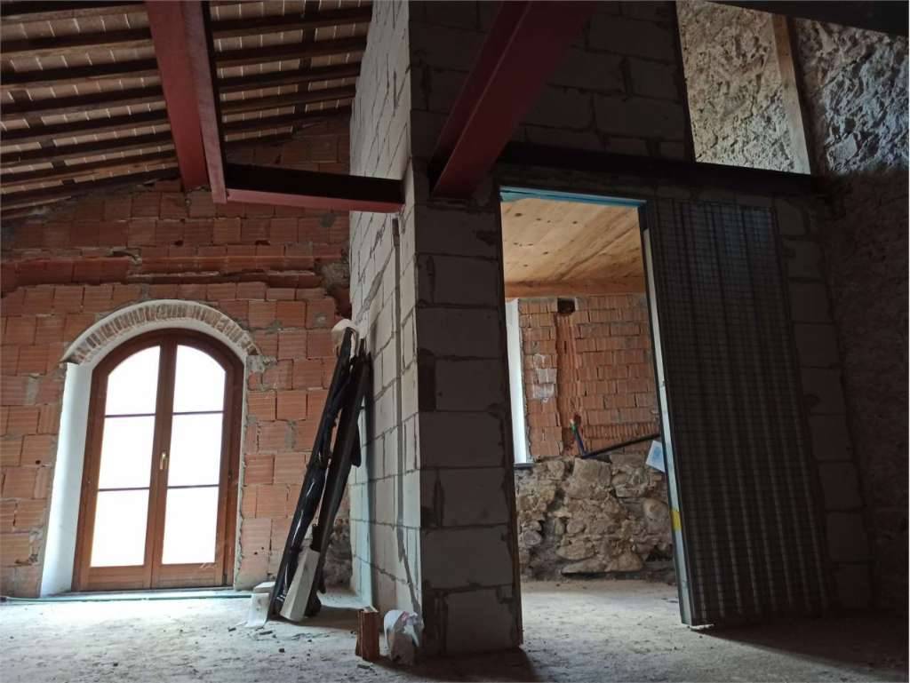 Porzione di casa Via delle Scuole di Sesto, Lucca