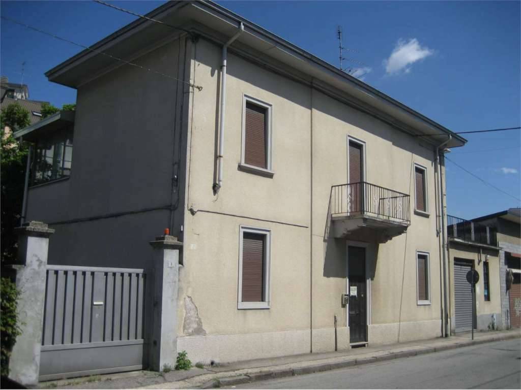Casa indipendente Via Rovereto, 3a, Busto Arsizio