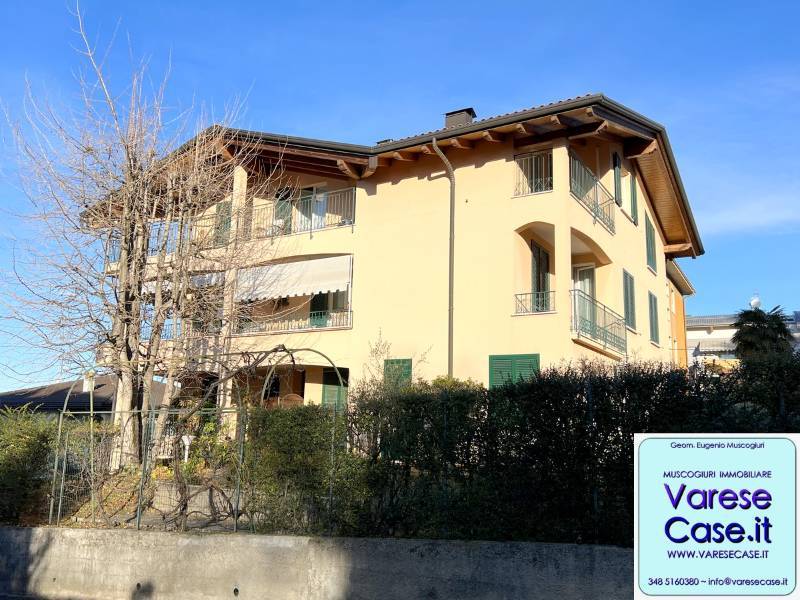 Appartamento in Affitto a Varese Via Fratelli De Grandi 2