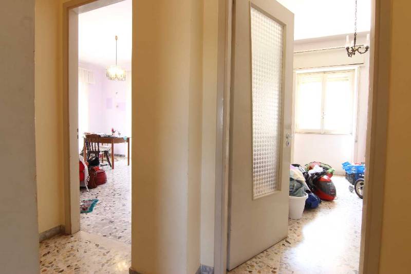  loading=