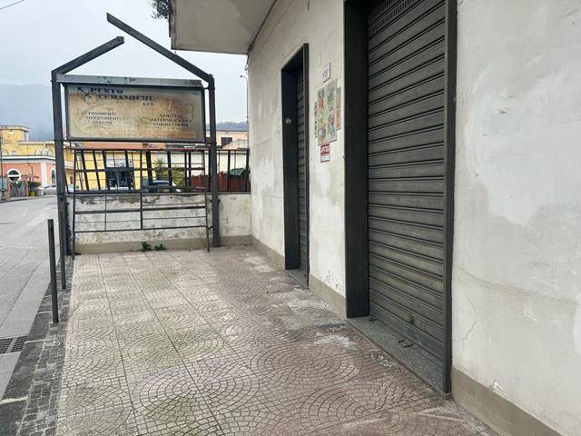 Negozio Via Lavorate Centro, Sarno