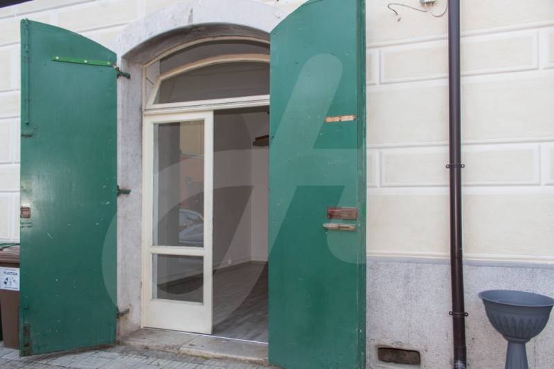 Locale commerciale Piazza Immacolata, San Giorgio del Sannio