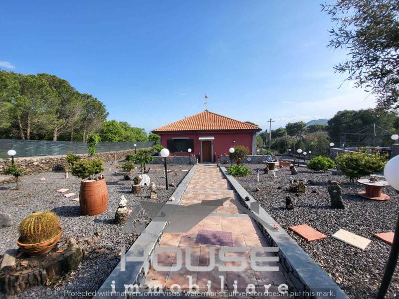 Villa, Nicolosi